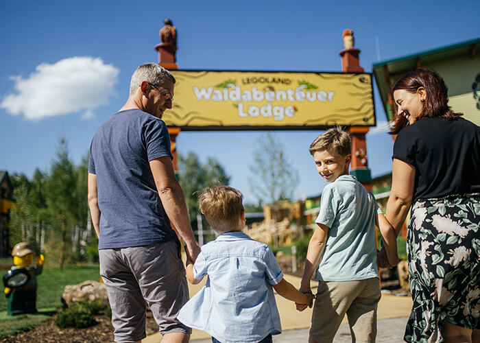 LEGOLAND® Holiday Village - Forest Adventure LodgeTM 