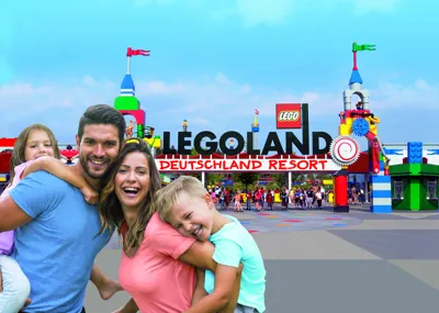 LEGOLAND Deutschland Eingangsportal Mit Familie